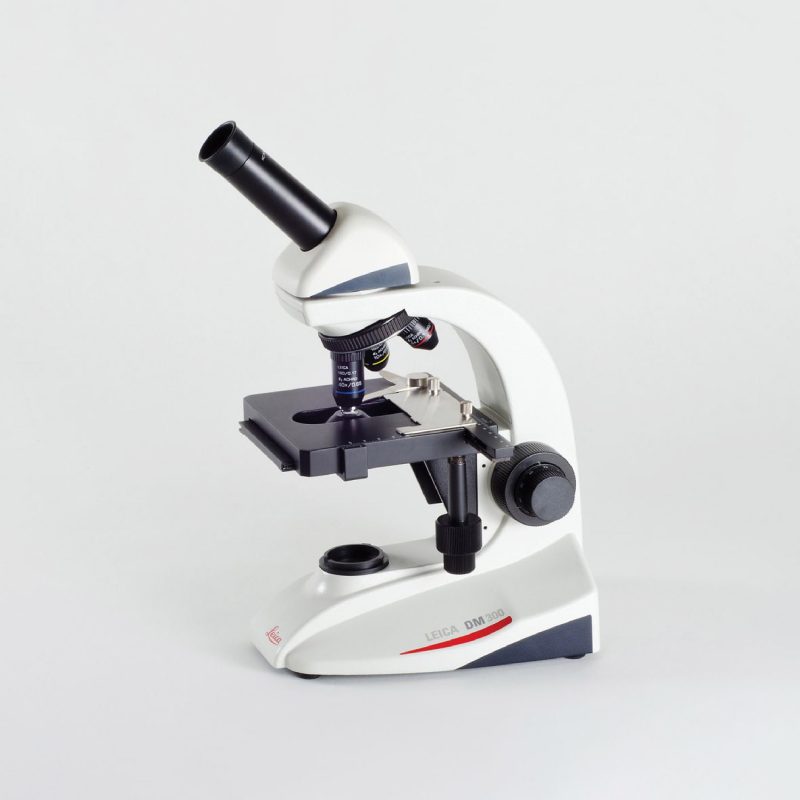 Microscopios Leica® DM300 | Platina mecánica integrada (592823)